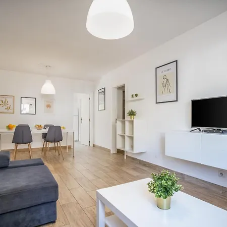 Appartement #002 Flat In Bright & Cosy