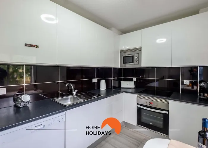 #002 Donalds Flat By Holidays 아파트 알부페이라