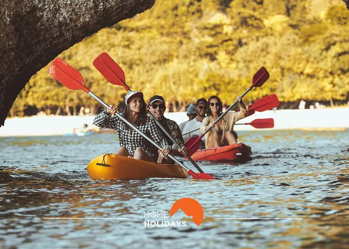 #002 Donalds Flat By Holidays *