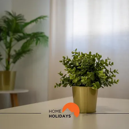 #002 Donalds Flat By Holidays *